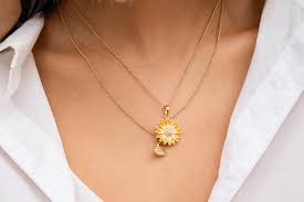 5 Elegant Jewellery Pieces Every Woman in Australia Should Own Before 40